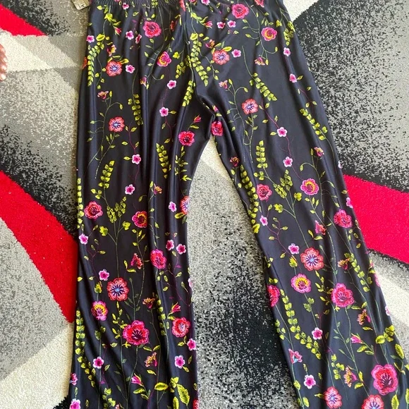 NWT Soho Apparel Pants - Picture 2 of 3
